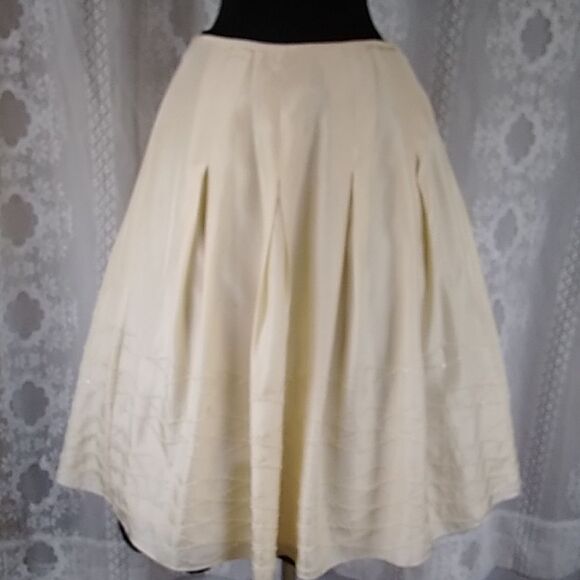 TALBOTS SILK 100% WOMEN'S SKIRT SIZE 12 COLOR CREAM - Picture 2 of 11